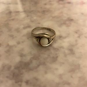 silver ring with pearl